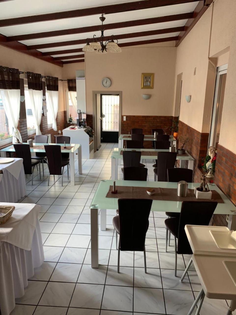 Hotel Mythos Oranienburg Ngoại thất bức ảnh